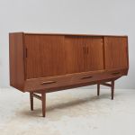 1430 3539 Sideboard